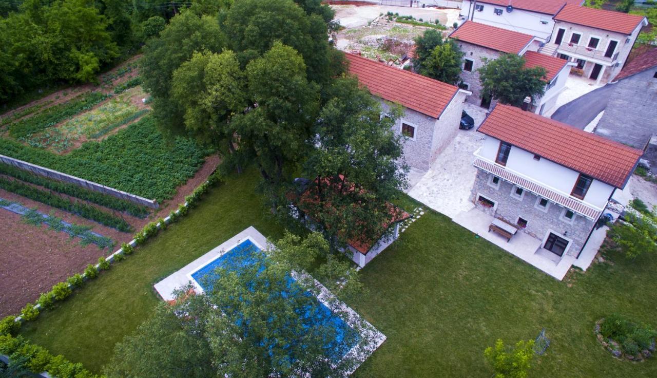 Stara Kuca Estate Villa ยูบุสกี ภายนอก รูปภาพ