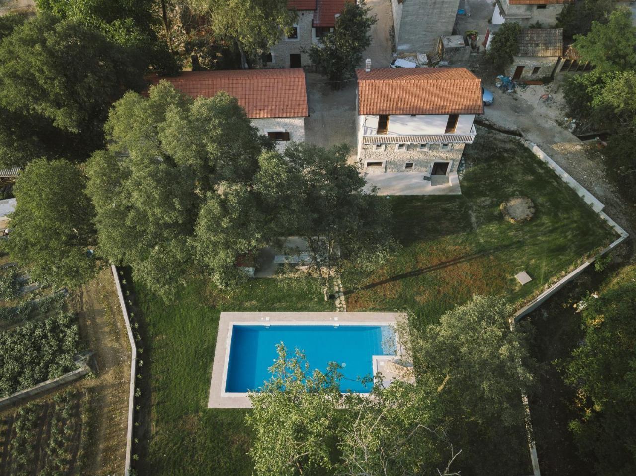 Stara Kuca Estate Villa ยูบุสกี ภายนอก รูปภาพ
