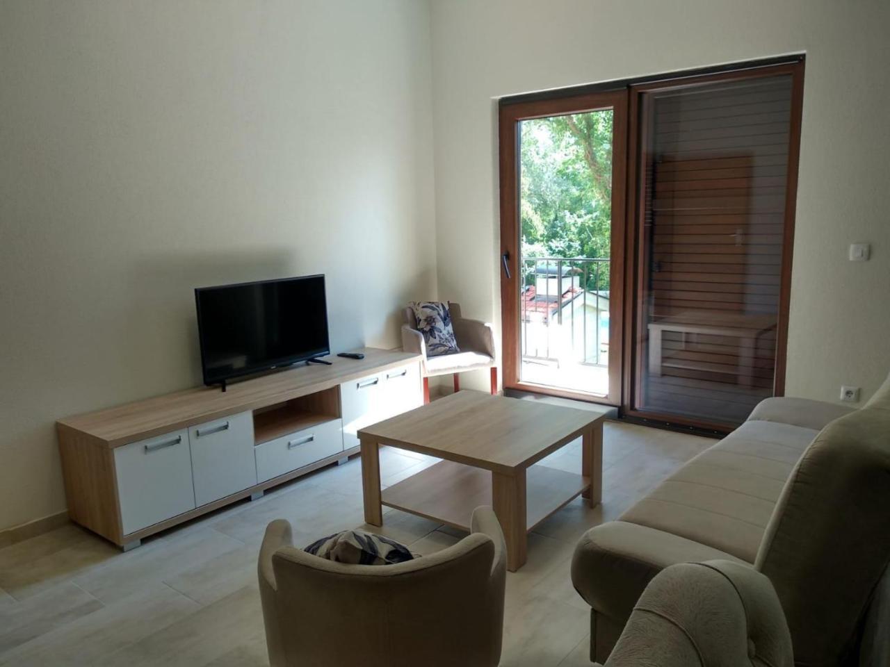 Stara Kuca Estate Villa ยูบุสกี ภายนอก รูปภาพ